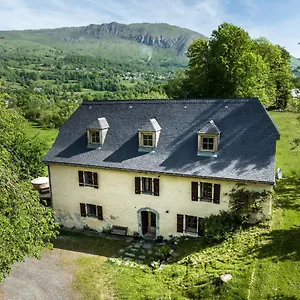 les-terres-neres.midi-pyreneeshotels.com/